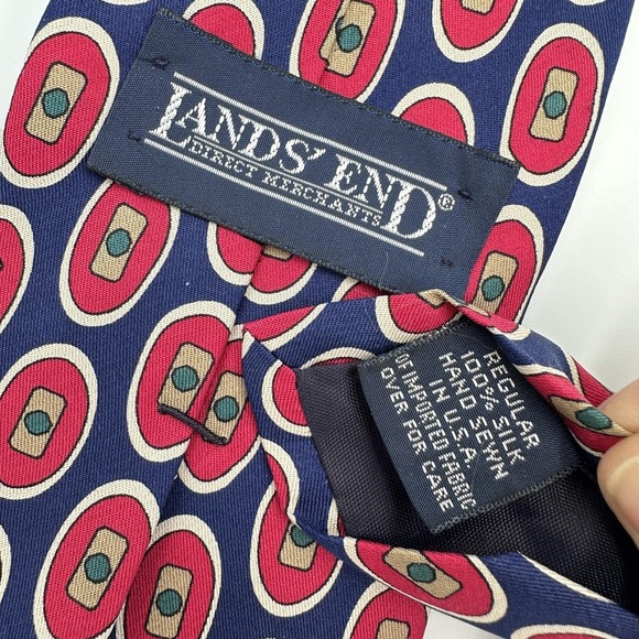 Lands End Tie Mens Blue Red Geometric Medallion 100% Silk Made USA Necktie - Picture 4 of 7